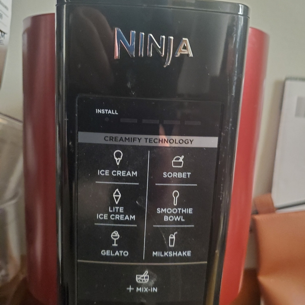 Ninja Red Creami - Picture 3 of 6